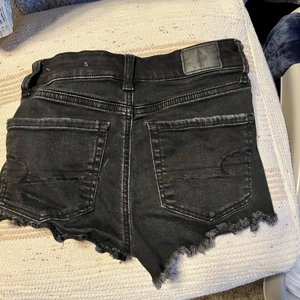 AE RIPPED SHORTS - Picture 2 of 2